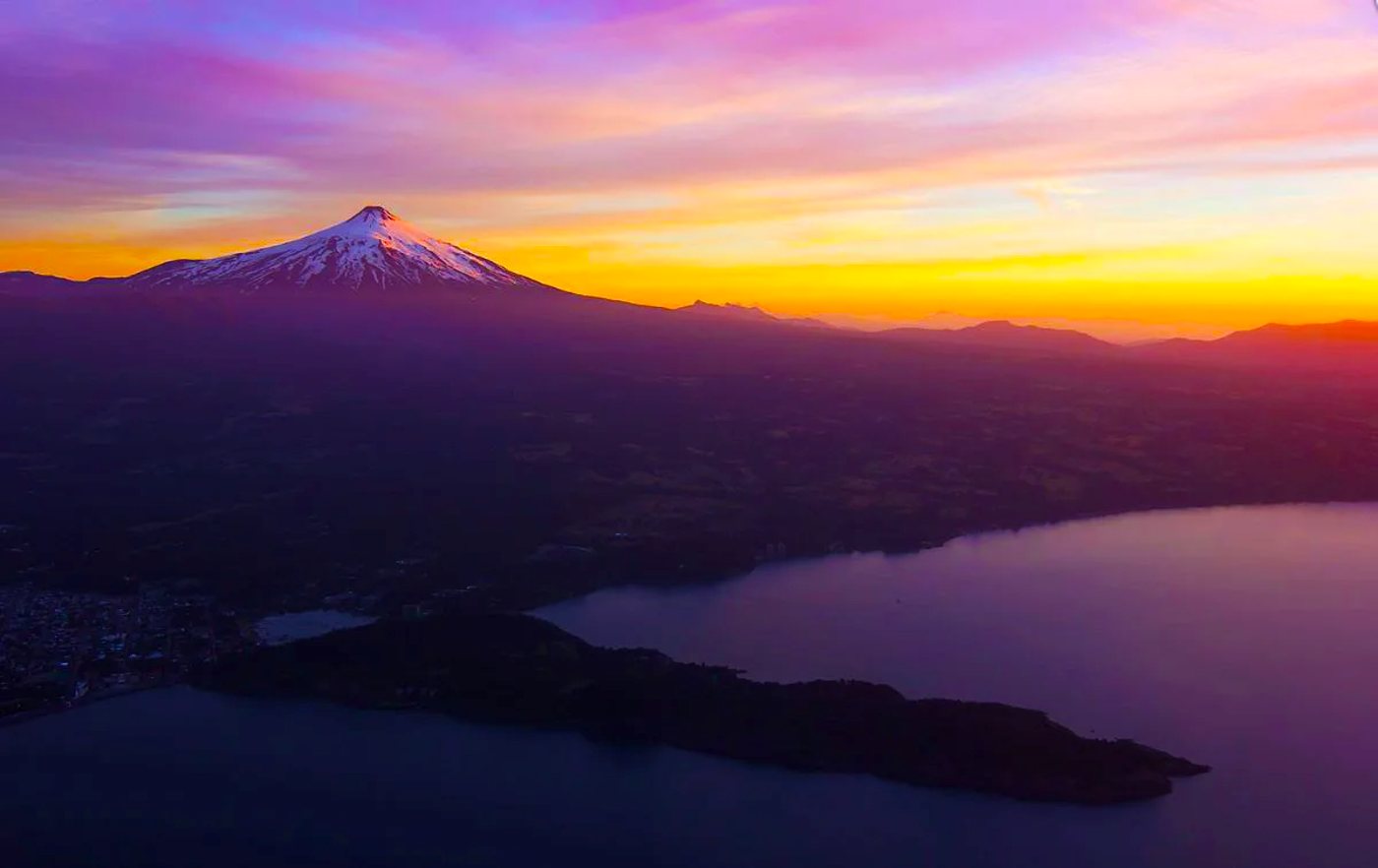 Volcán Villarrica al atardecer